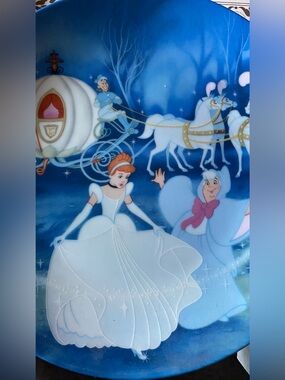 Disney Cinderella Princess Bibbidi-Bobbidi- Boo Collectors Plate Limited